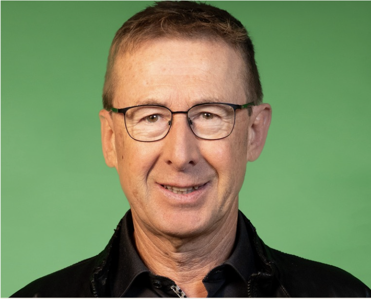 Robert Mora Listenplatz 1