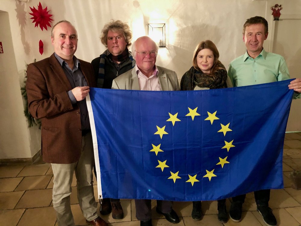 Die Grünen aus dem Landkreis Landshut mit dem Kreisvorsitzenden der Europa-Union Freiherr von Cetto